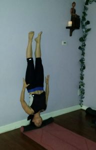 yoga head stand