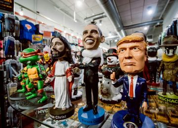 Trump Jesus bobbleheads