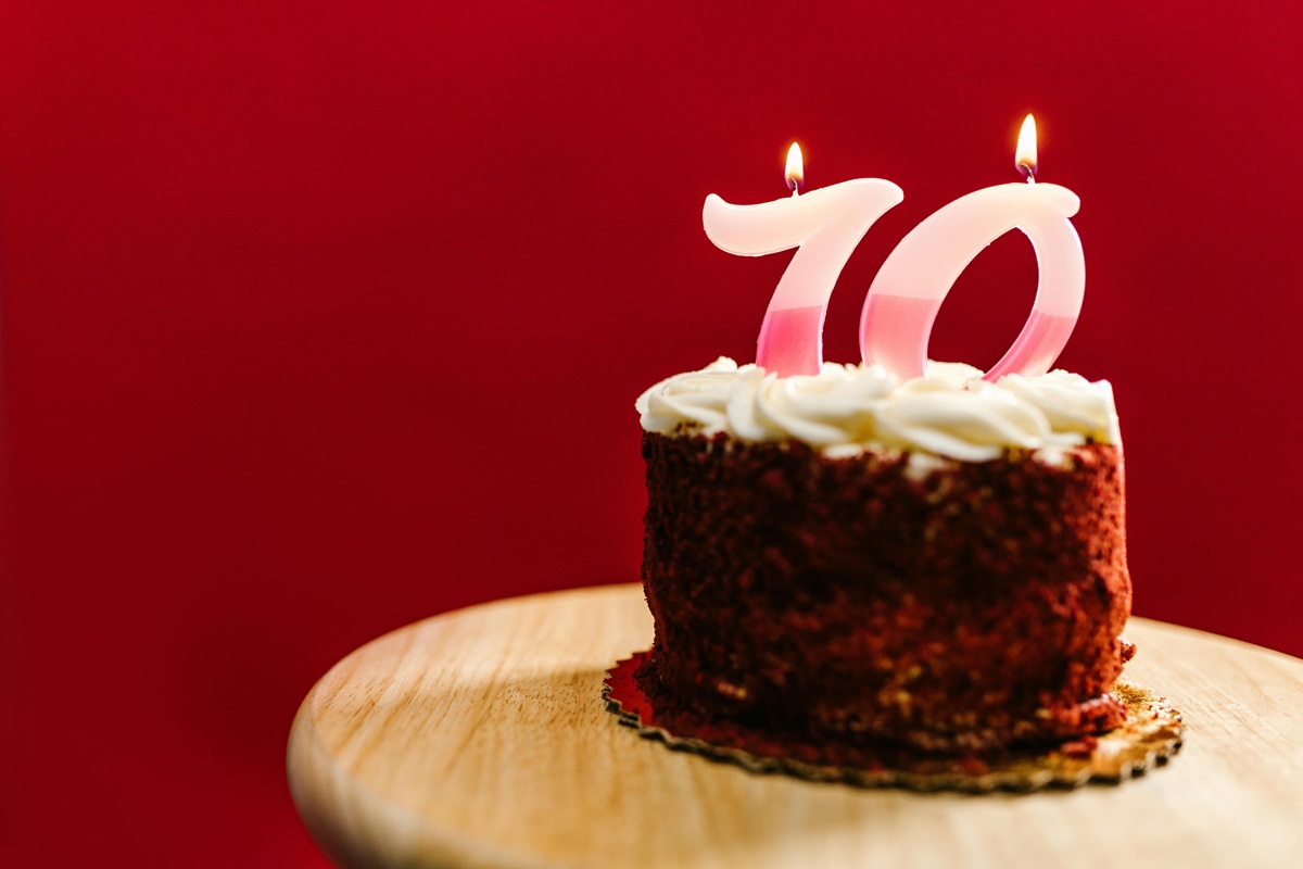 birthday cake 70