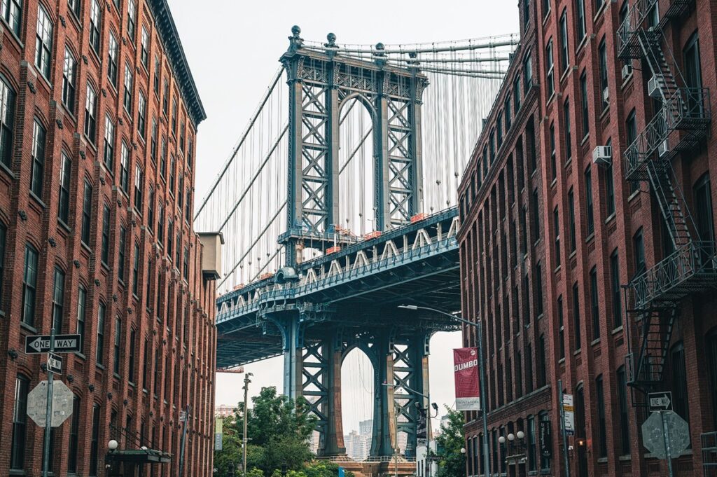 view of manhattan bridge